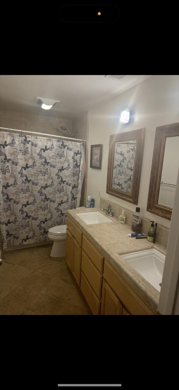 Profile photo 3 of 4