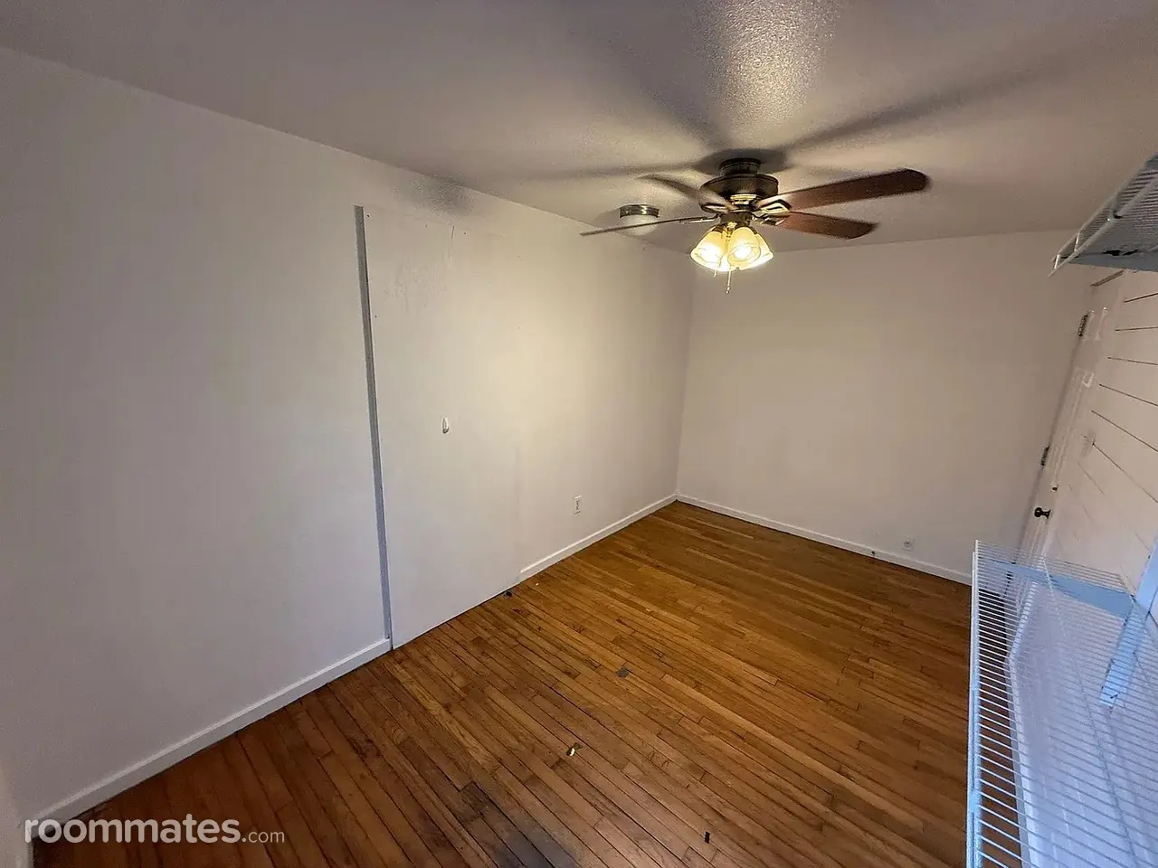 Profile photo 6 of 17