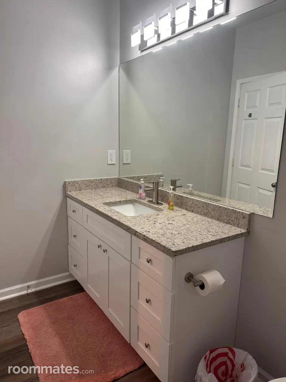 Profile photo 6 of 11