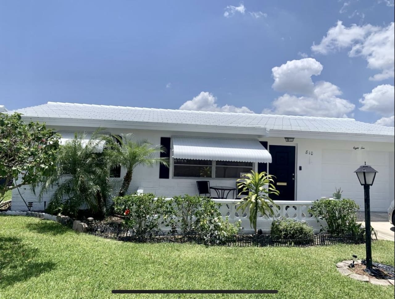 Profile photo 1 of 6