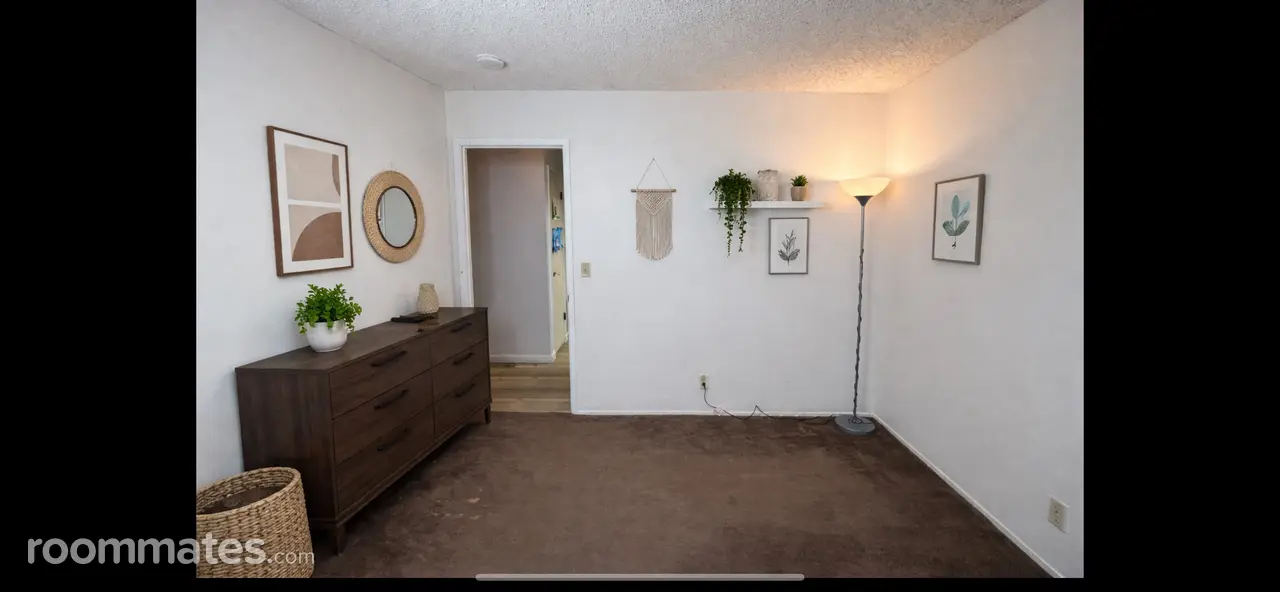 Profile photo 3 of 6