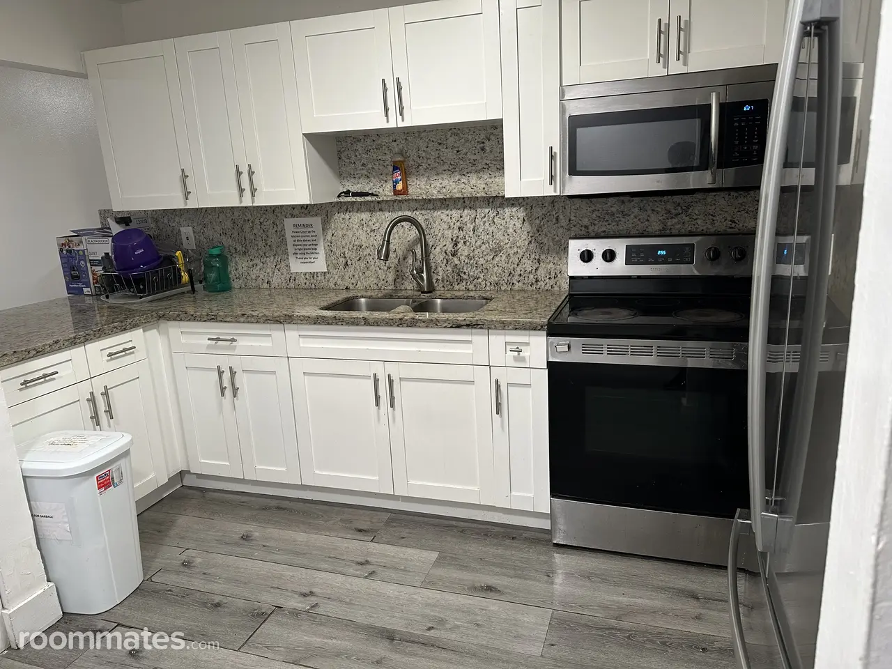 Profile photo 3 of 9