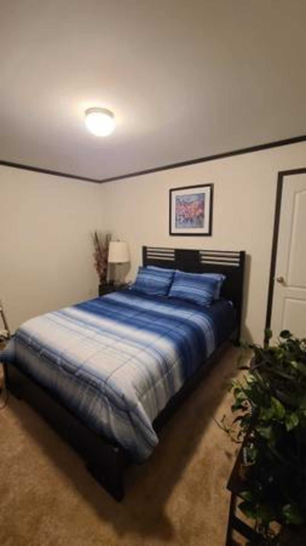 Profile photo 3 of 9