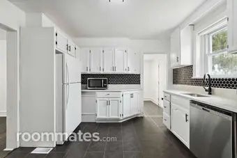 Room for rent in King of Prussia PA $975, house