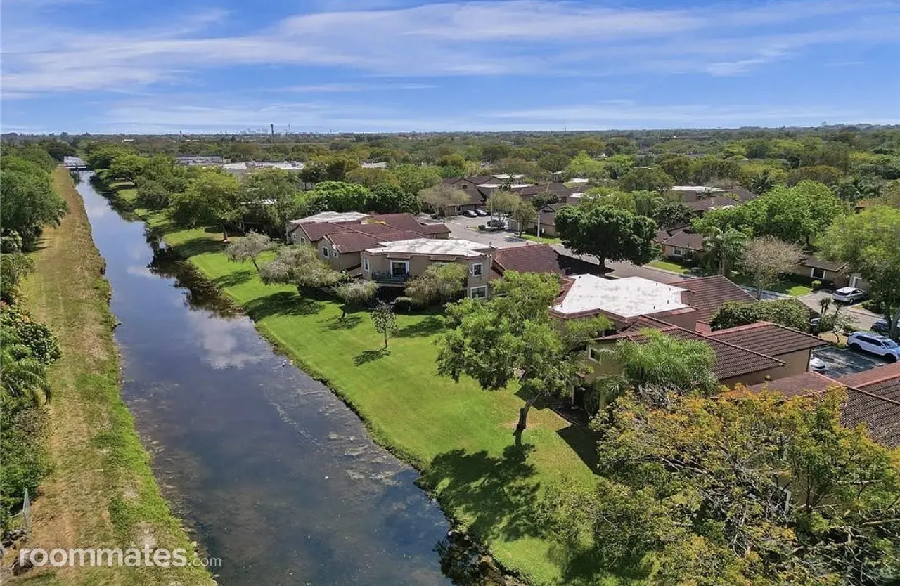 Profile photo 8 of 10