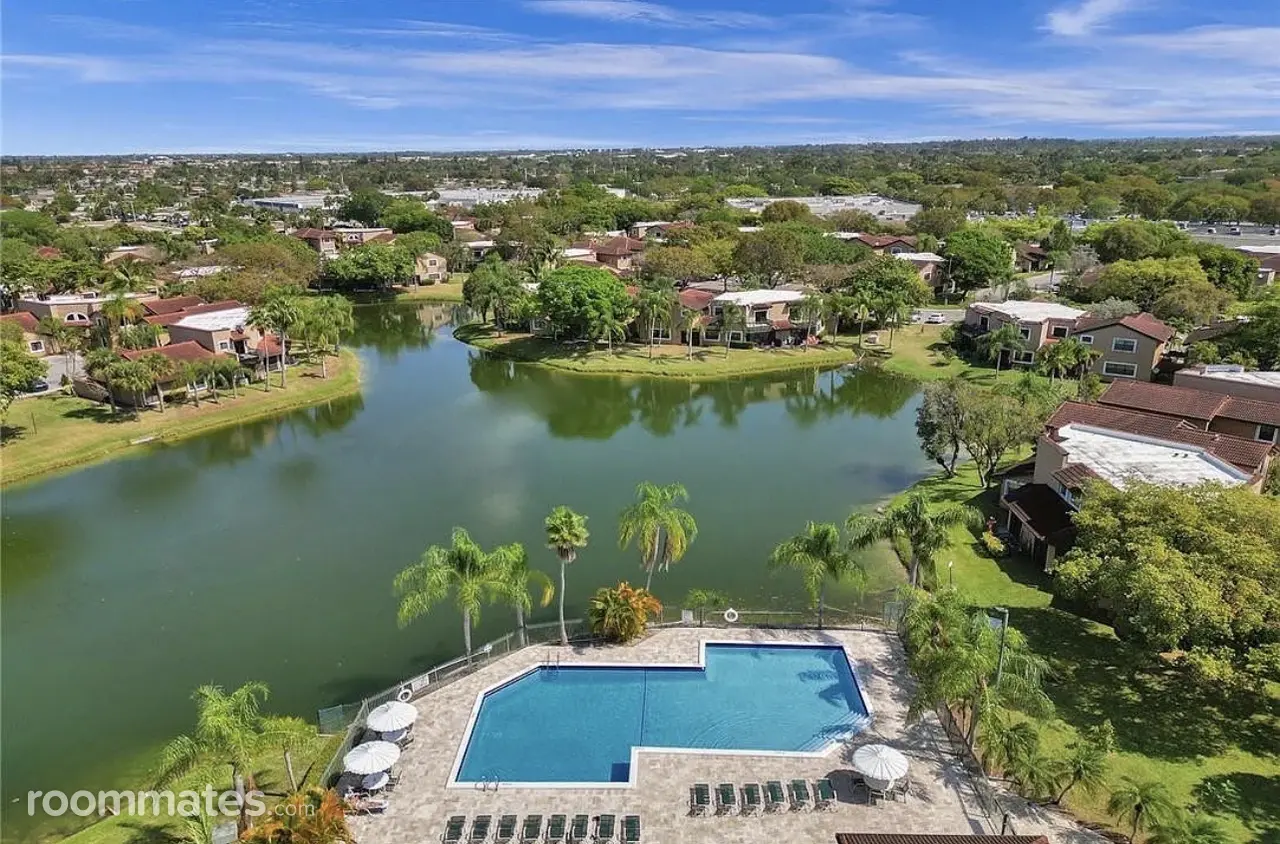 Profile photo 7 of 10