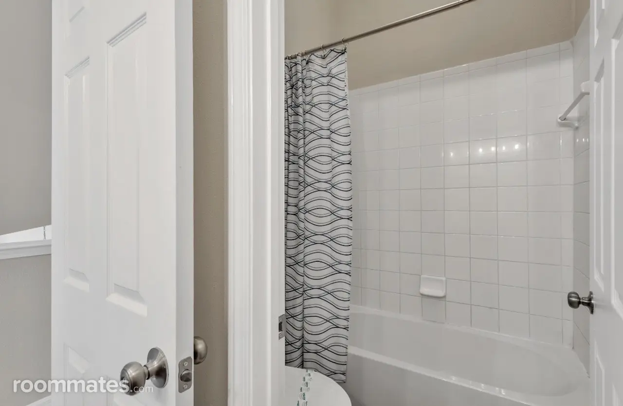 Profile photo 2 of 16