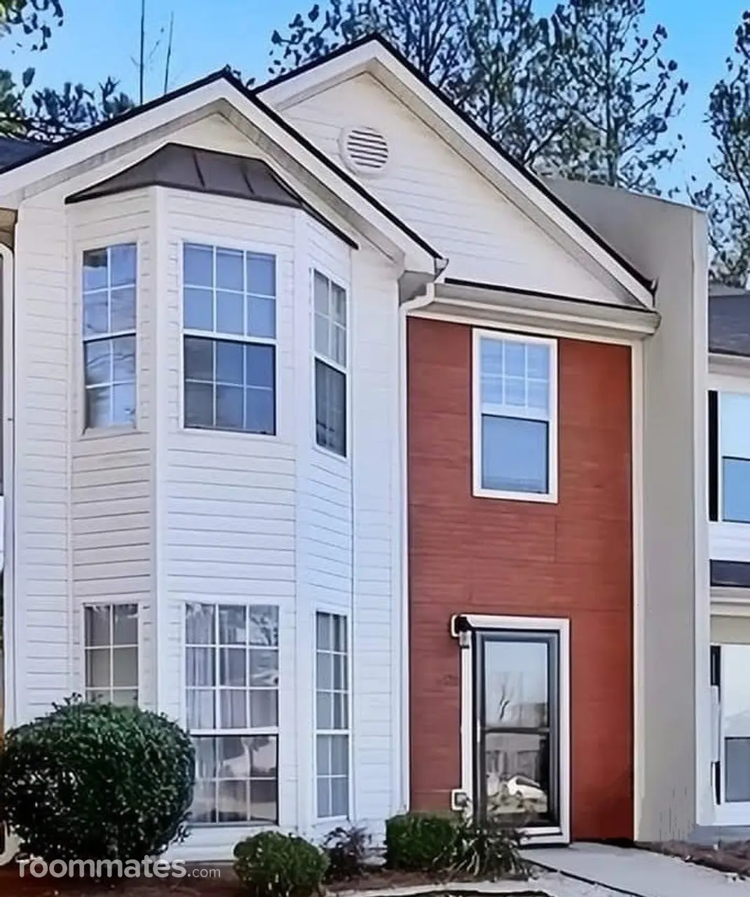 Profile photo 7 of 10