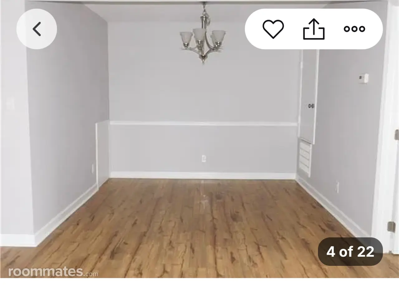 Profile photo 3 of 8