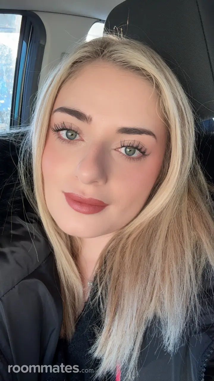 Profile photo 7 of 8