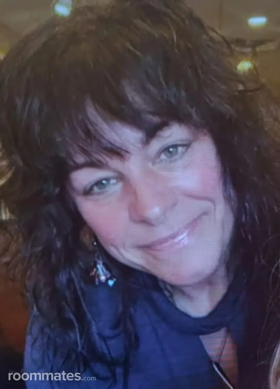 Profile photo 3 of 4