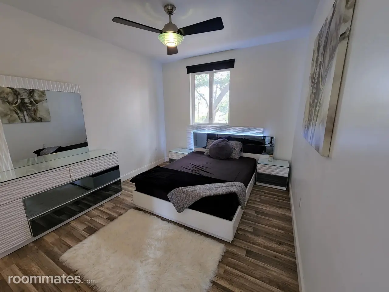 Profile photo 2 of 10