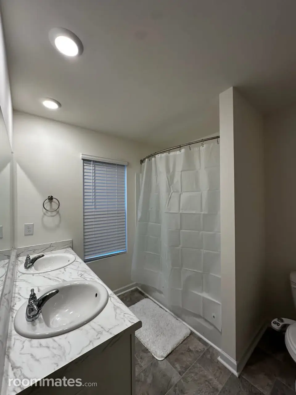 Profile photo 4 of 6