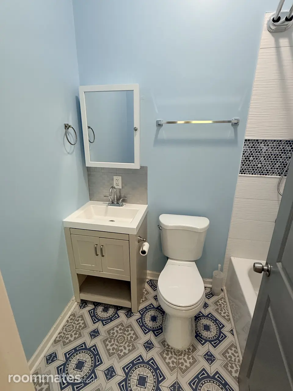 Profile photo 4 of 11