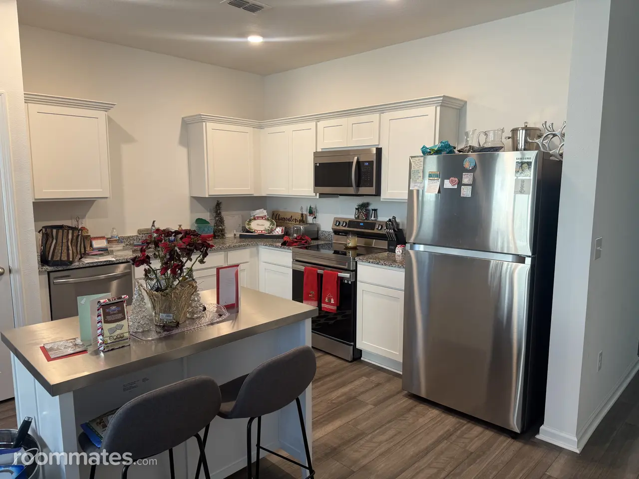 Profile photo 5 of 9