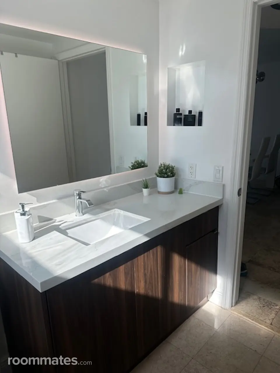 Profile photo 6 of 7