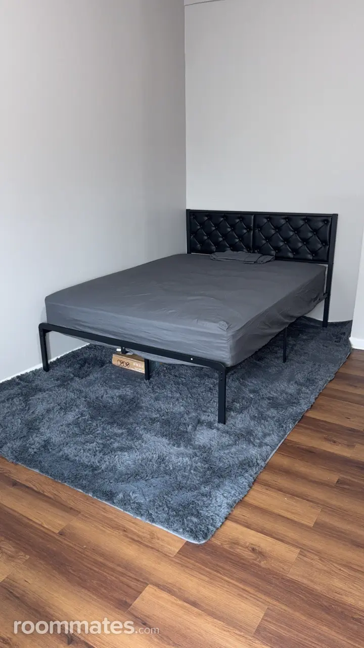 Profile photo 2 of 8