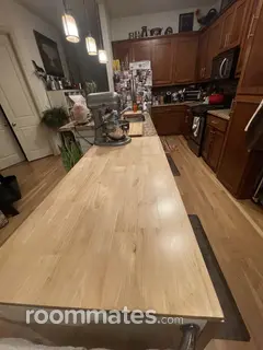 Room for rent in Dallas, TX $1200, condo