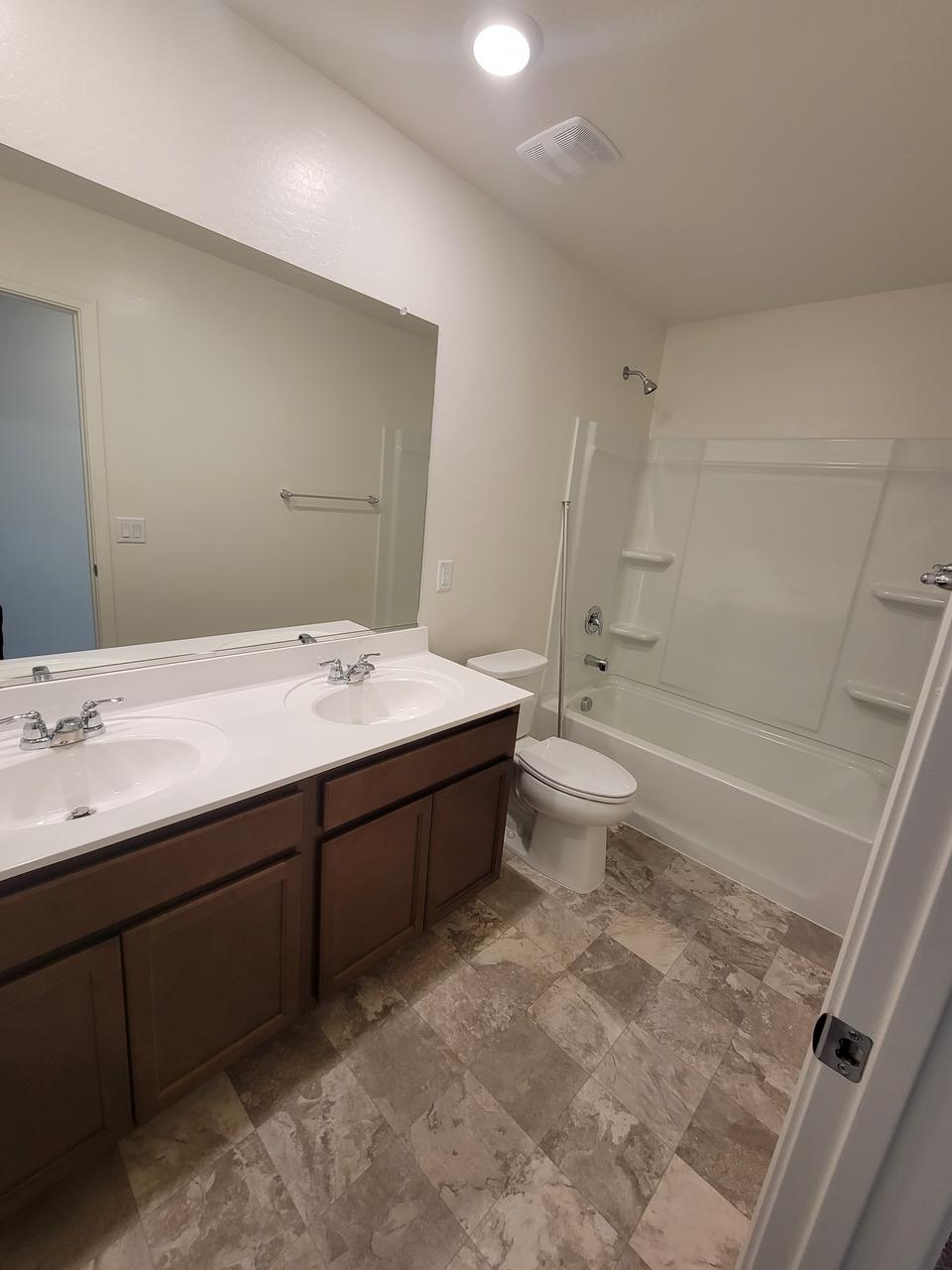 Profile photo 12 of 15