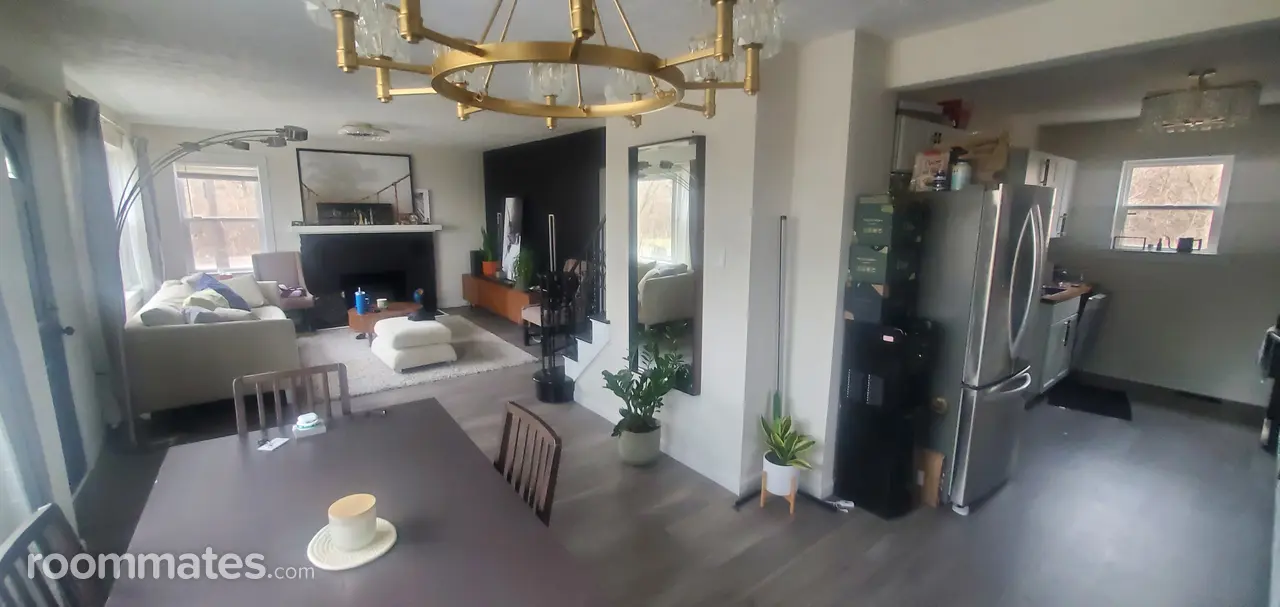 Profile photo 2 of 11