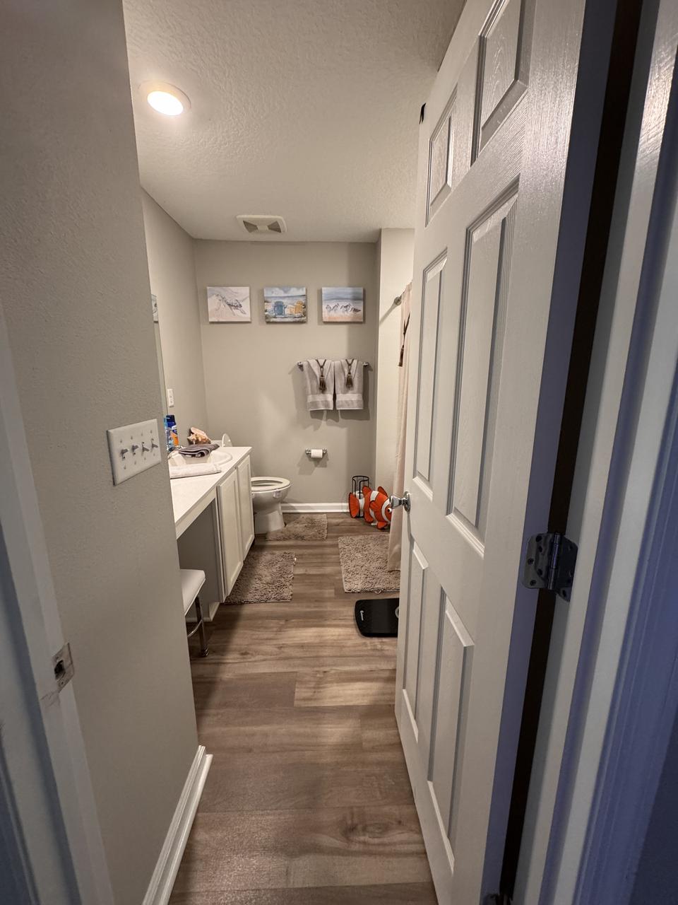 Profile photo 3 of 8