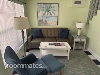 Room for rent in Palm Beach Gardens, FL $1100, house