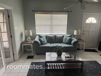 Room for rent in Palm Beach Gardens, FL $1100, house