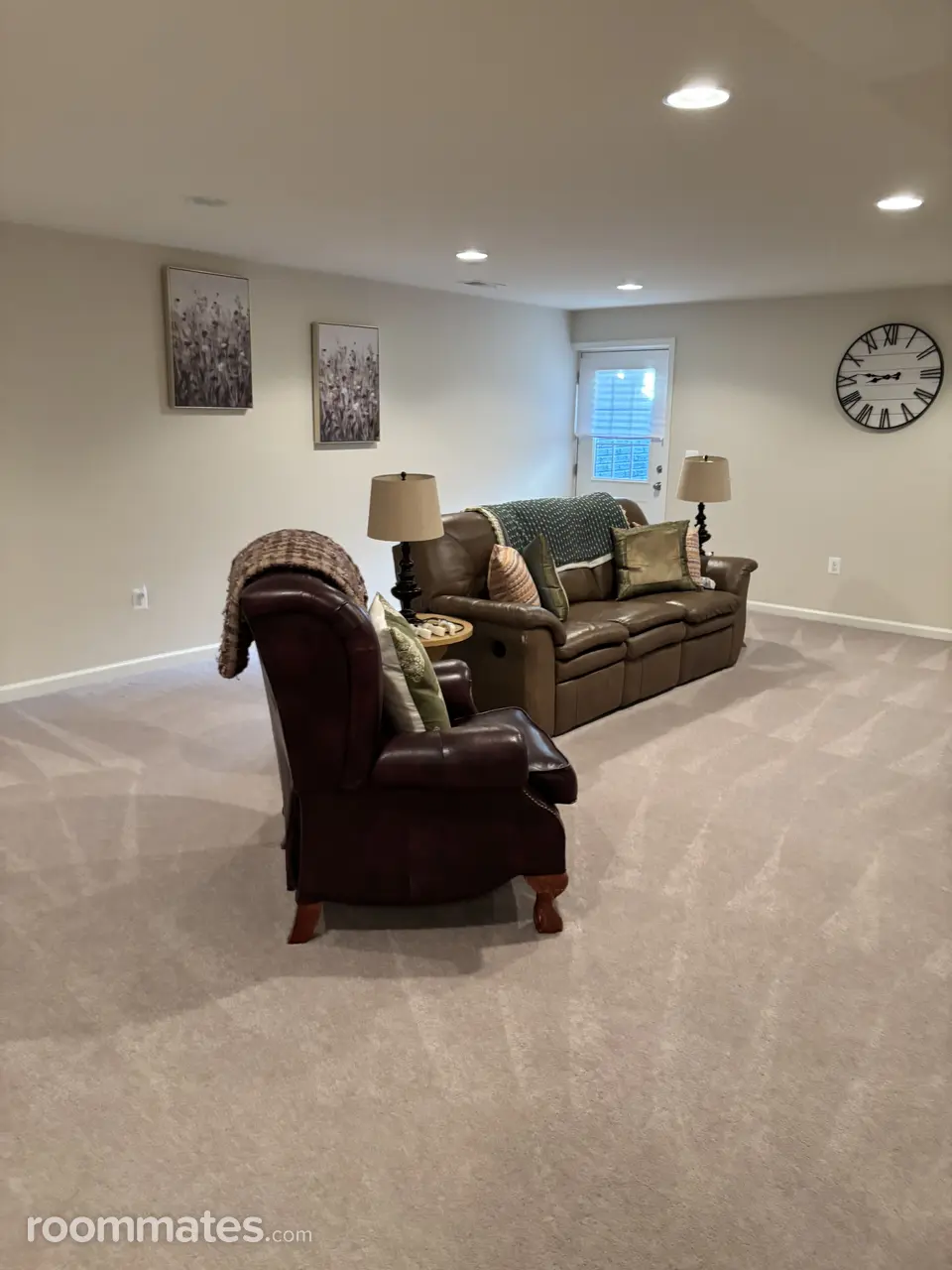 Profile photo 1 of 1