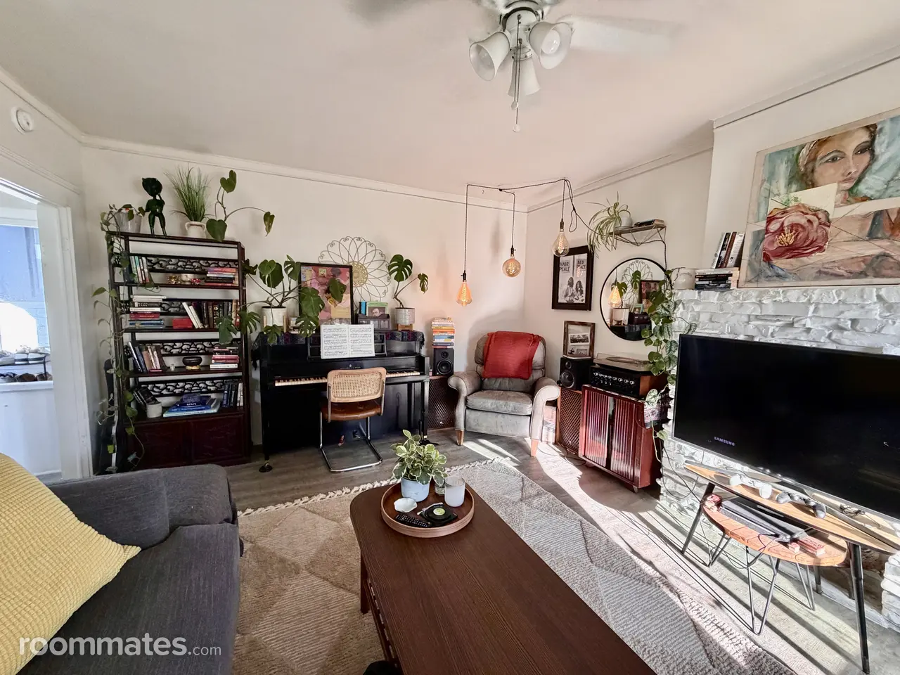 Profile photo 3 of 18