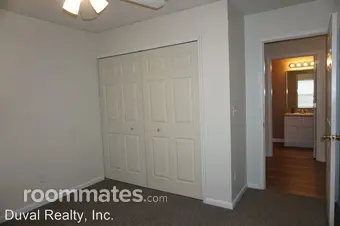 Room for rent in Jacksonville, FL $875, house