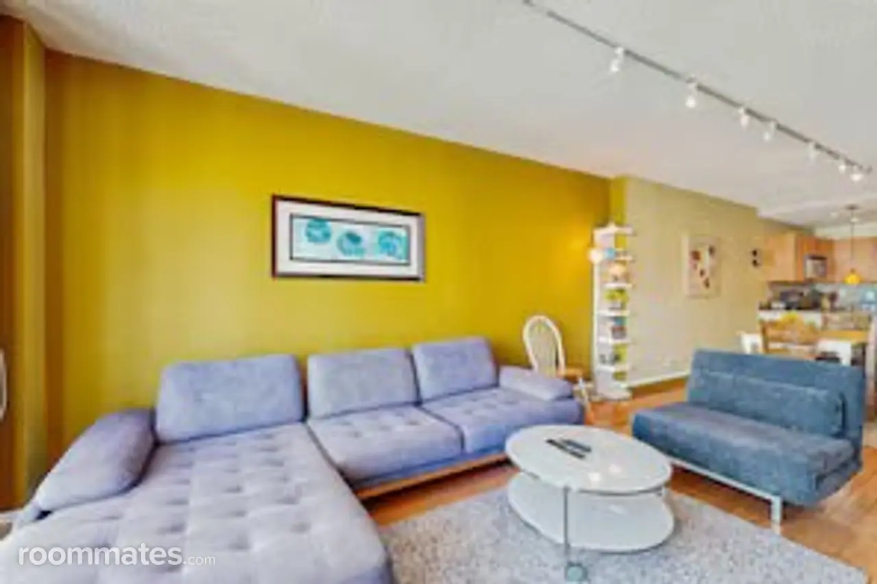 Profile photo 7 of 10