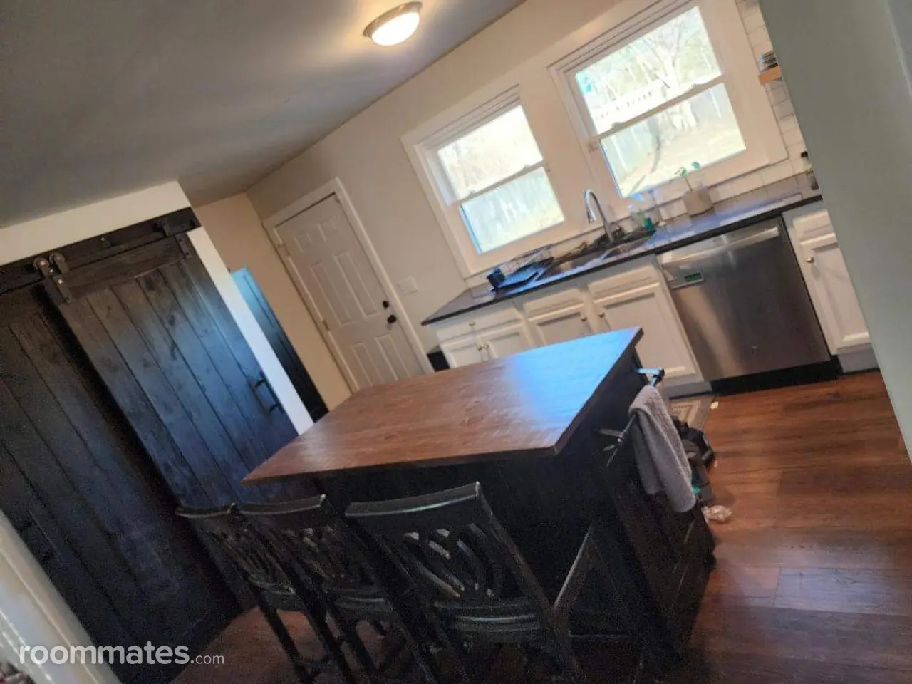 Profile photo 8 of 9