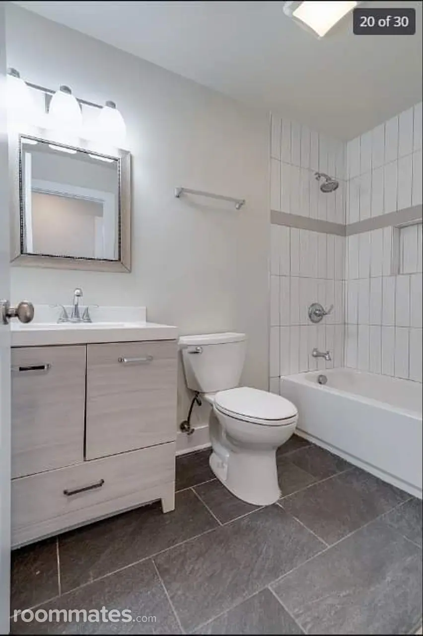 Profile photo 3 of 9