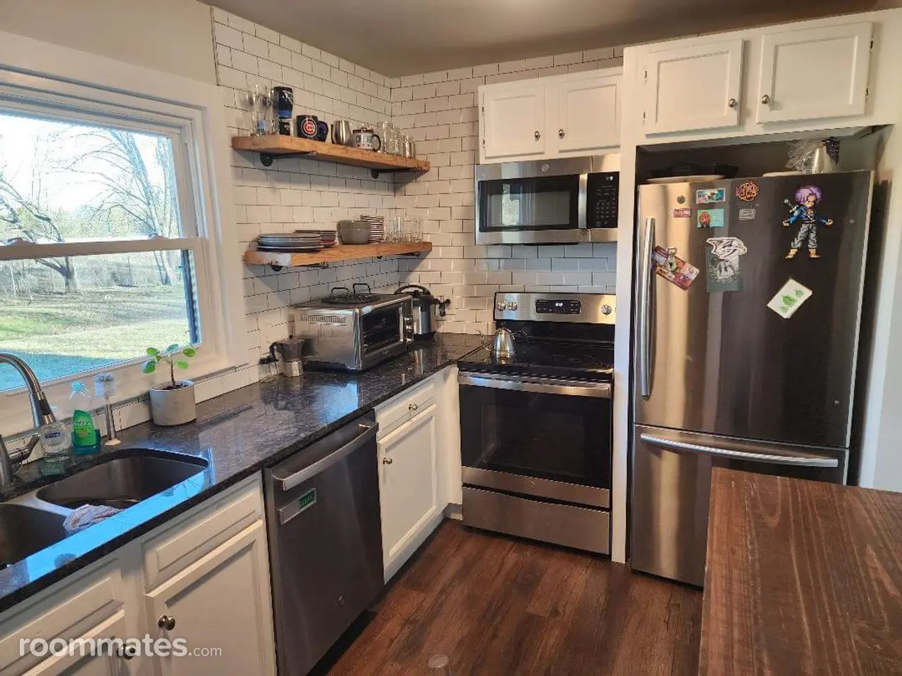 Profile photo 7 of 9