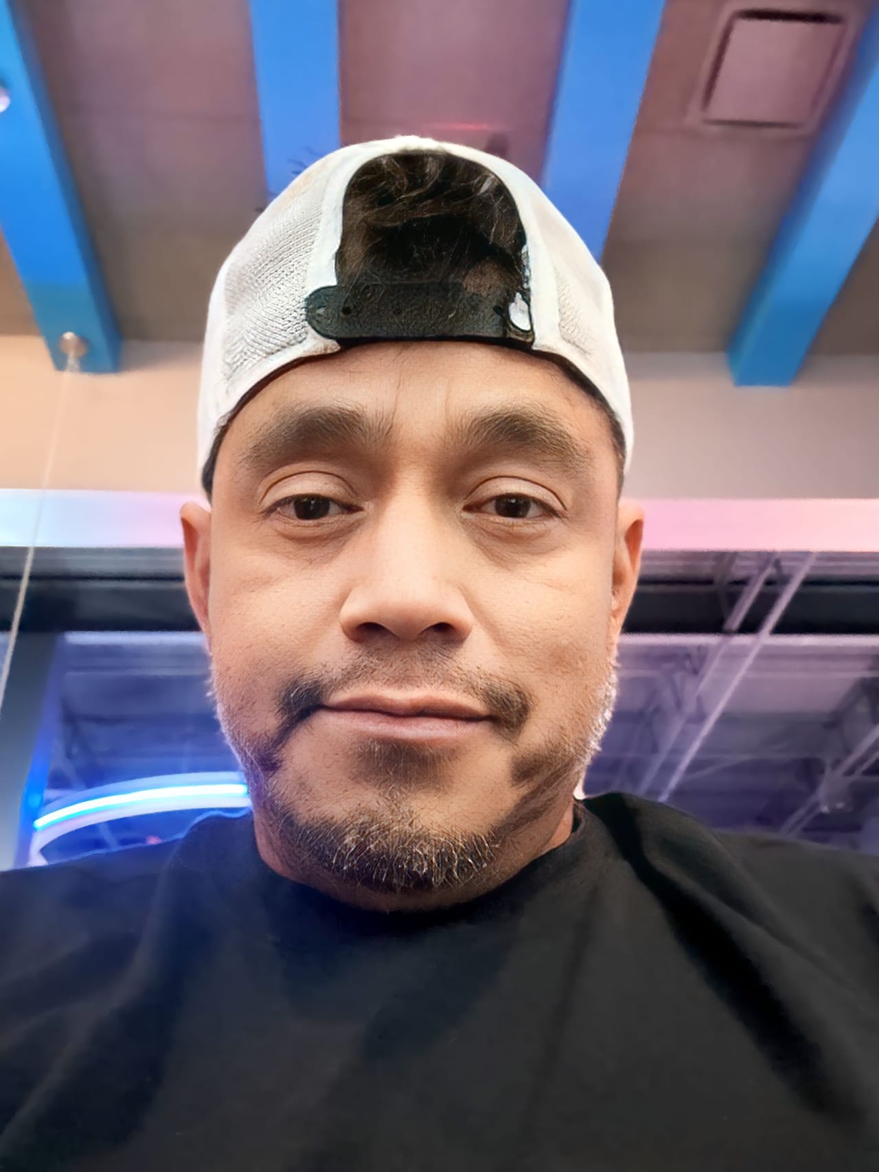 Profile photo 1 of 1