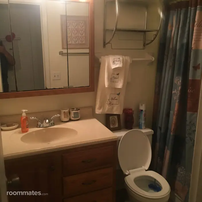 Room for rent in Pensacola, FL $400, house