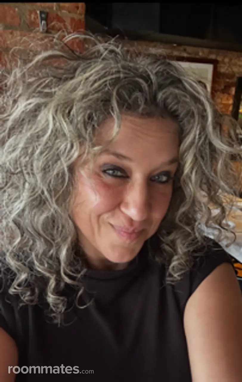 Profile photo 7 of 7