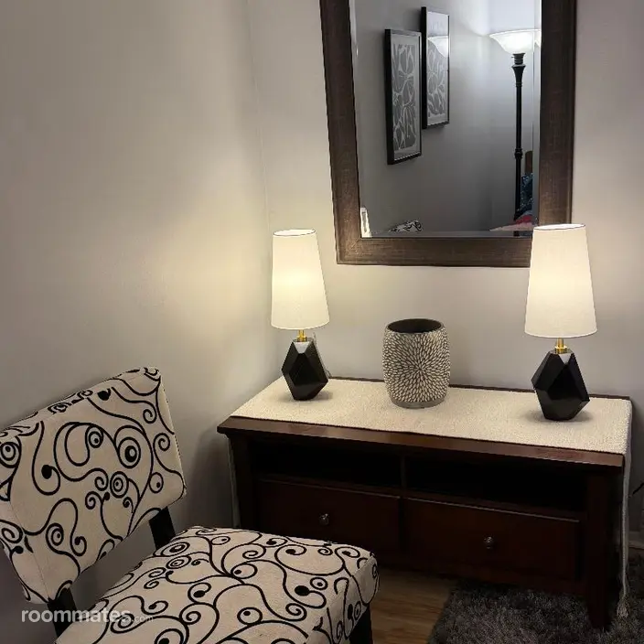 Room for rent in Silver Spring, MD $900, condo