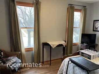 Room for rent in Naperville, IL $1200, house