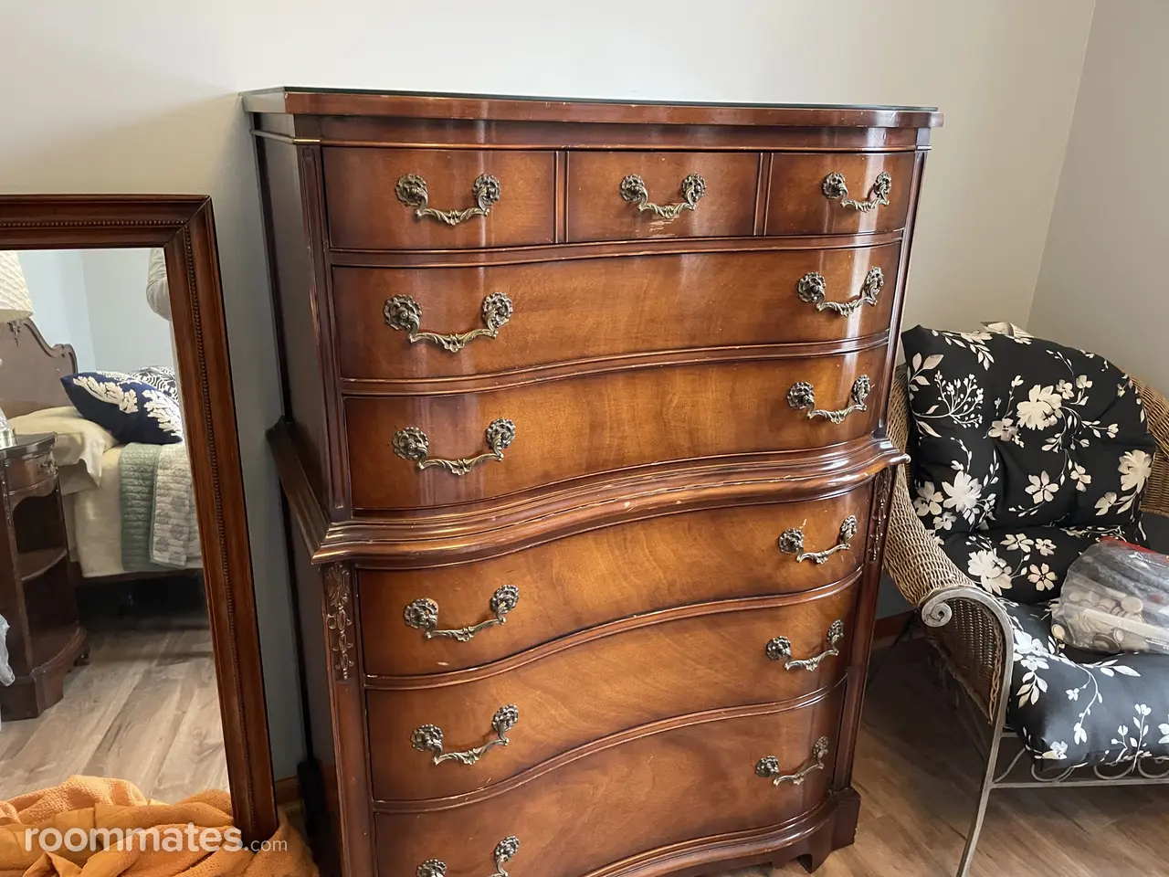 Profile photo 6 of 10