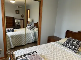 Room for rent in Naperville, IL $1200, house