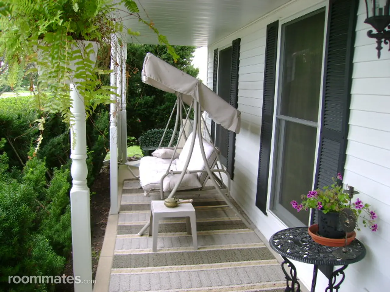 Profile photo 4 of 10