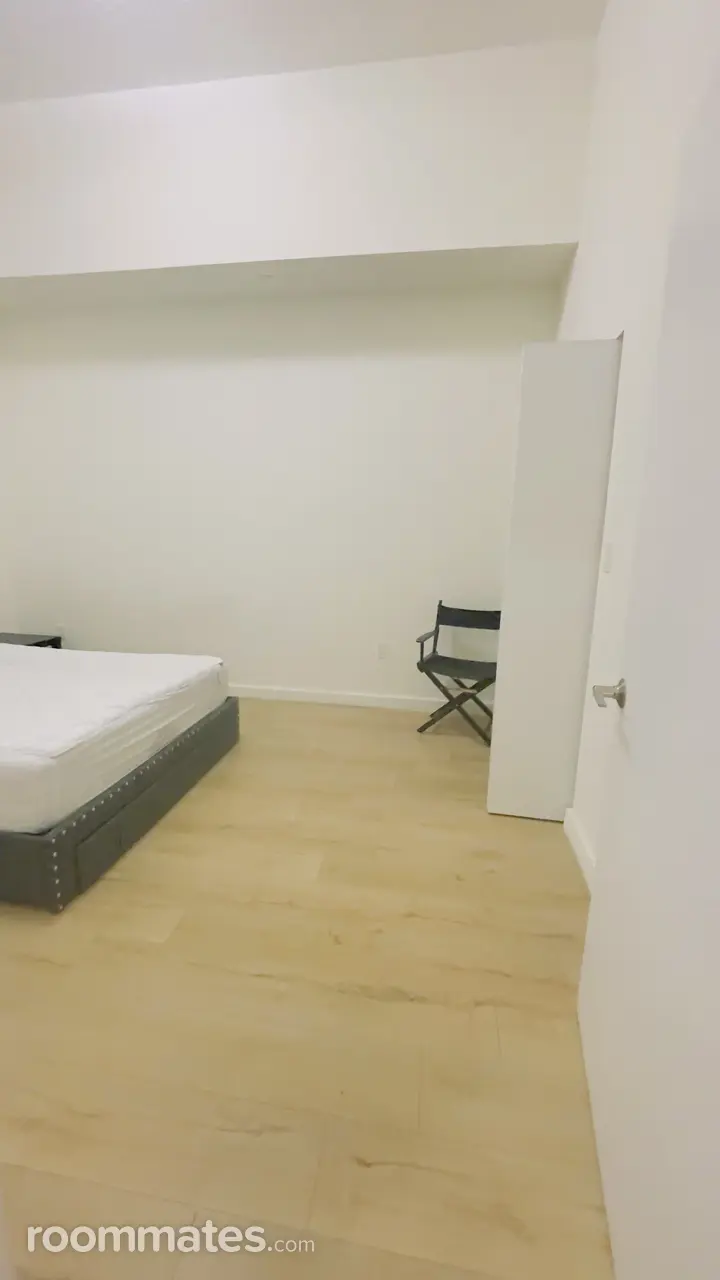 Profile photo 3 of 6