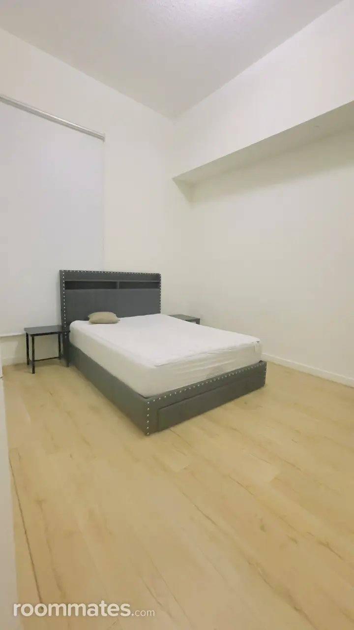 Profile photo 6 of 6