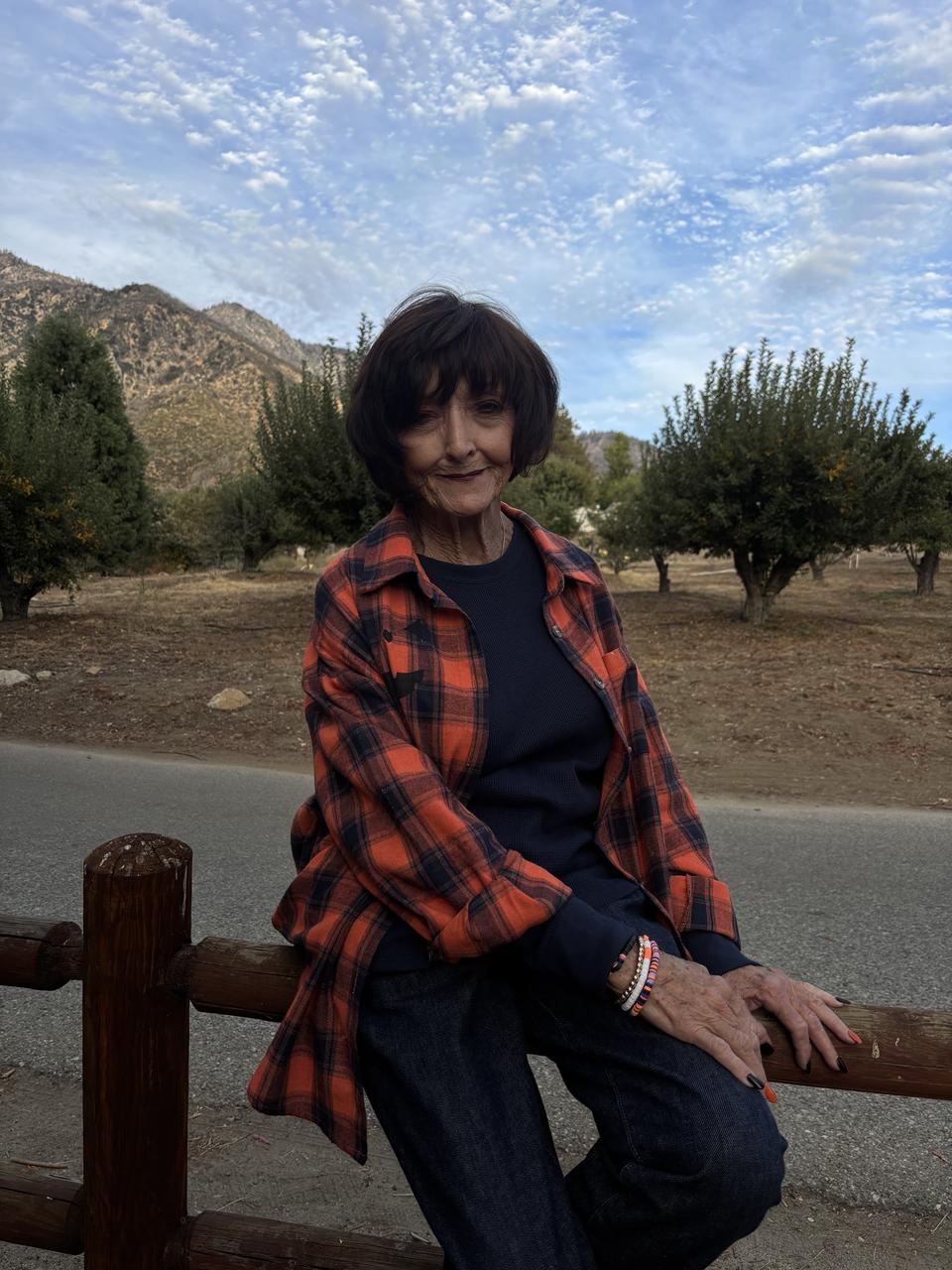 Profile photo 11 of 11