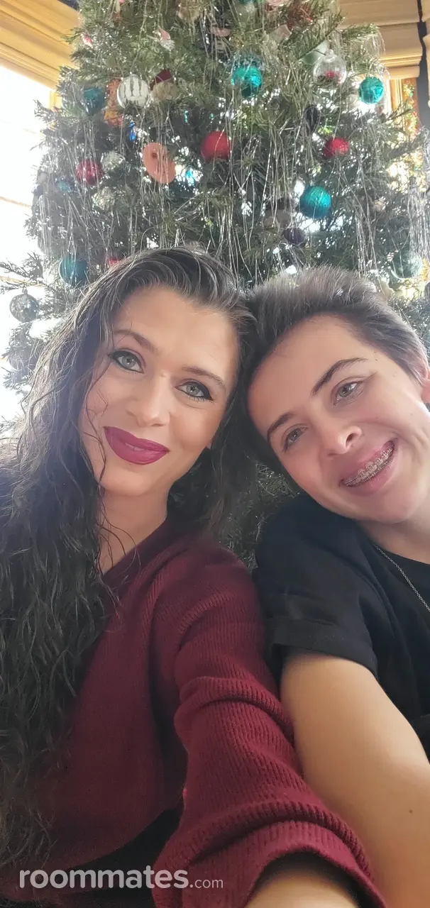 Profile photo 6 of 6