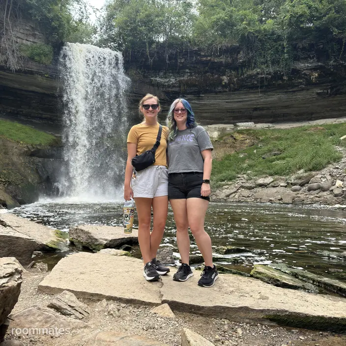 Roommate looking Omaha, NE, $1100