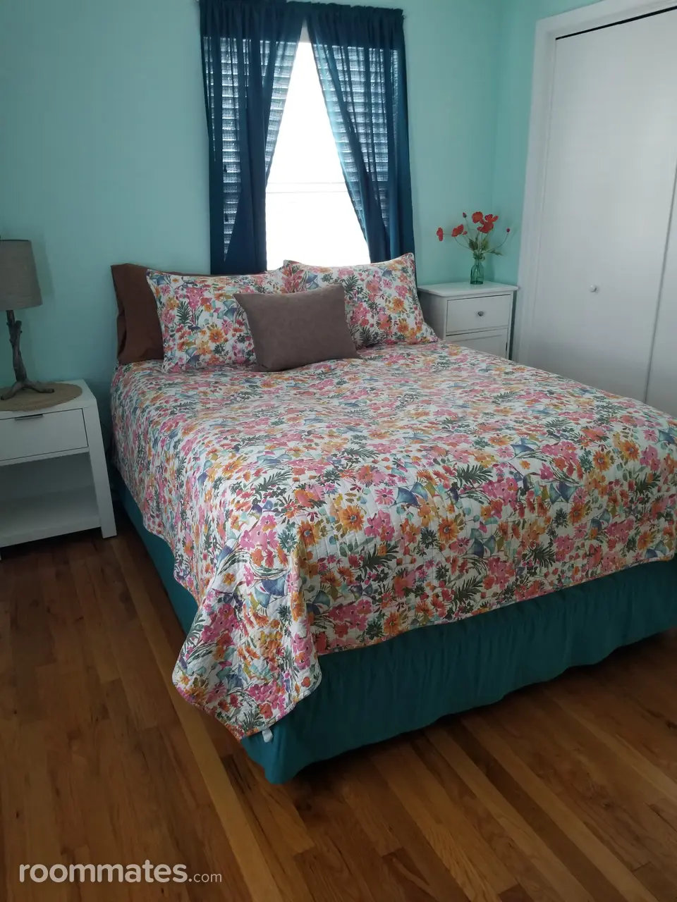 Profile photo 1 of 8