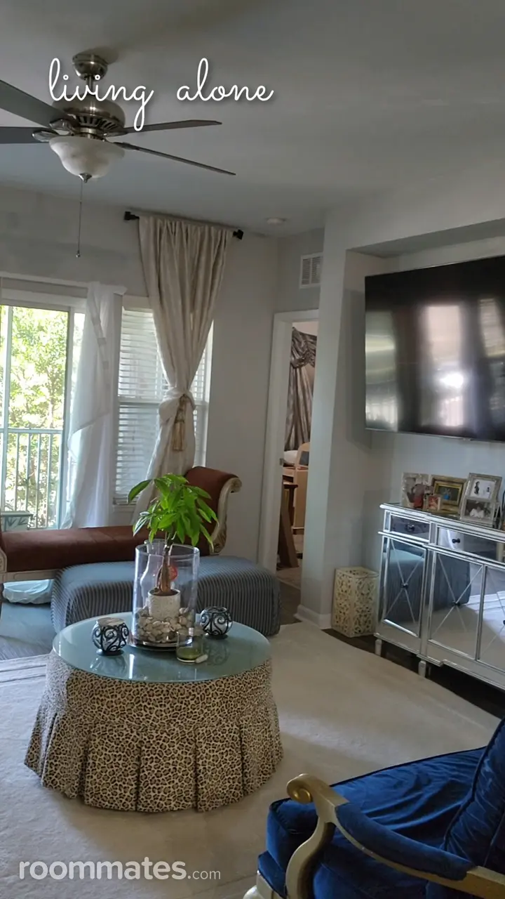 Profile photo 3 of 6