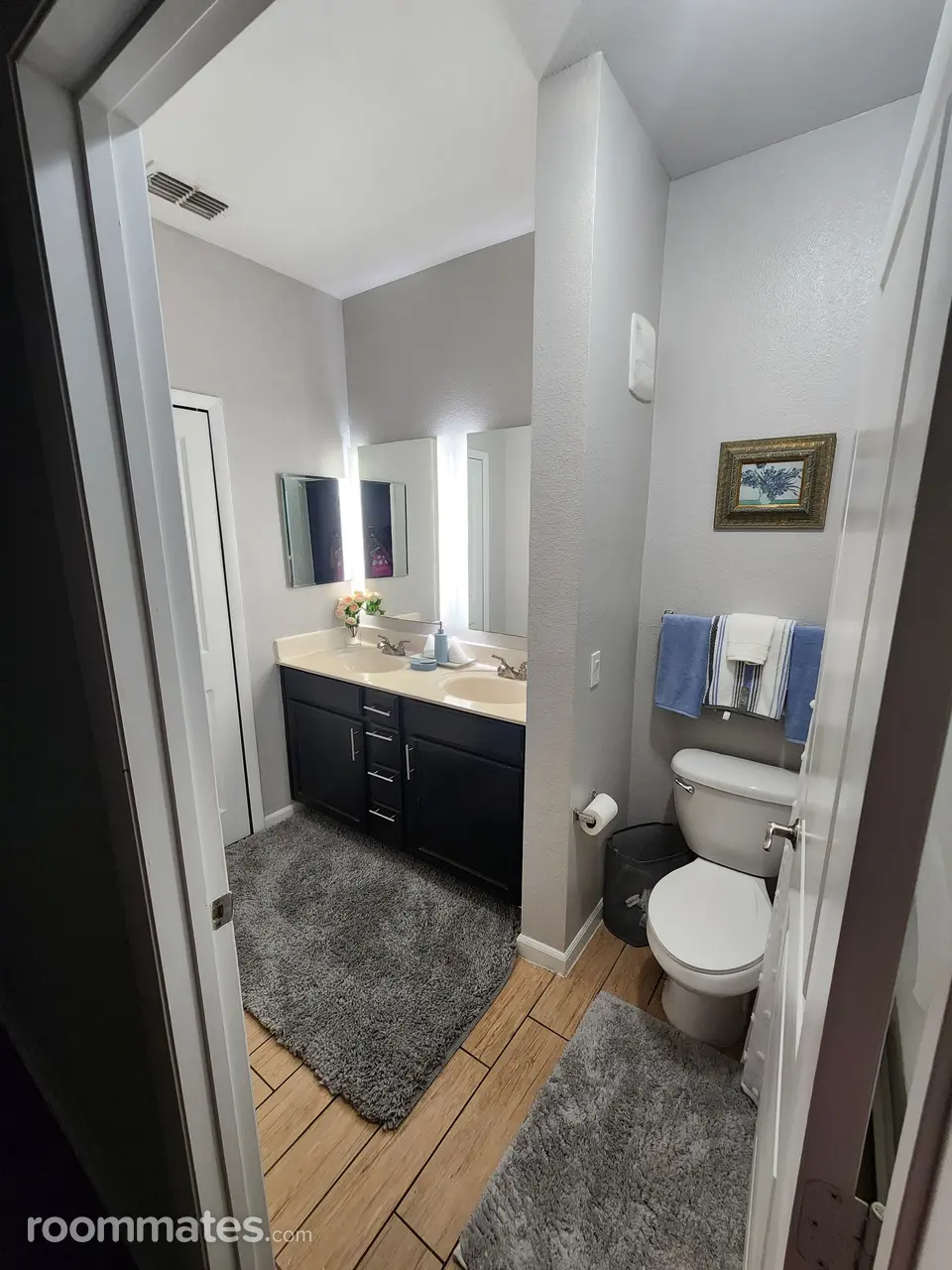 Profile photo 4 of 6